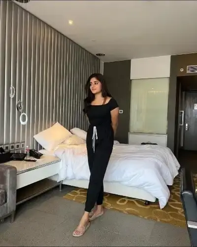 Call Girls Service in Ellenabad